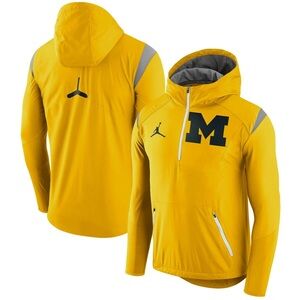 Michigan Wolverines Jordan Brand 2017 Sideline Fly Rush Half-Zip Jacket - Maize